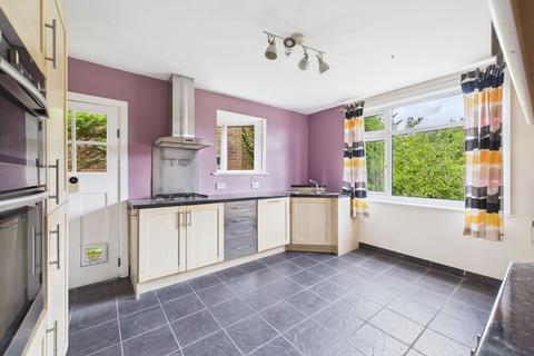 9 Coronation Road, Nottingham, NG3 5JN