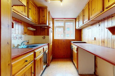 2 bedroom flat for sale, 56 Prospect Ring, East Finchley, London, N2 8BP