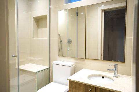 3 bedroom apartment to rent, High Trees, London, SW2