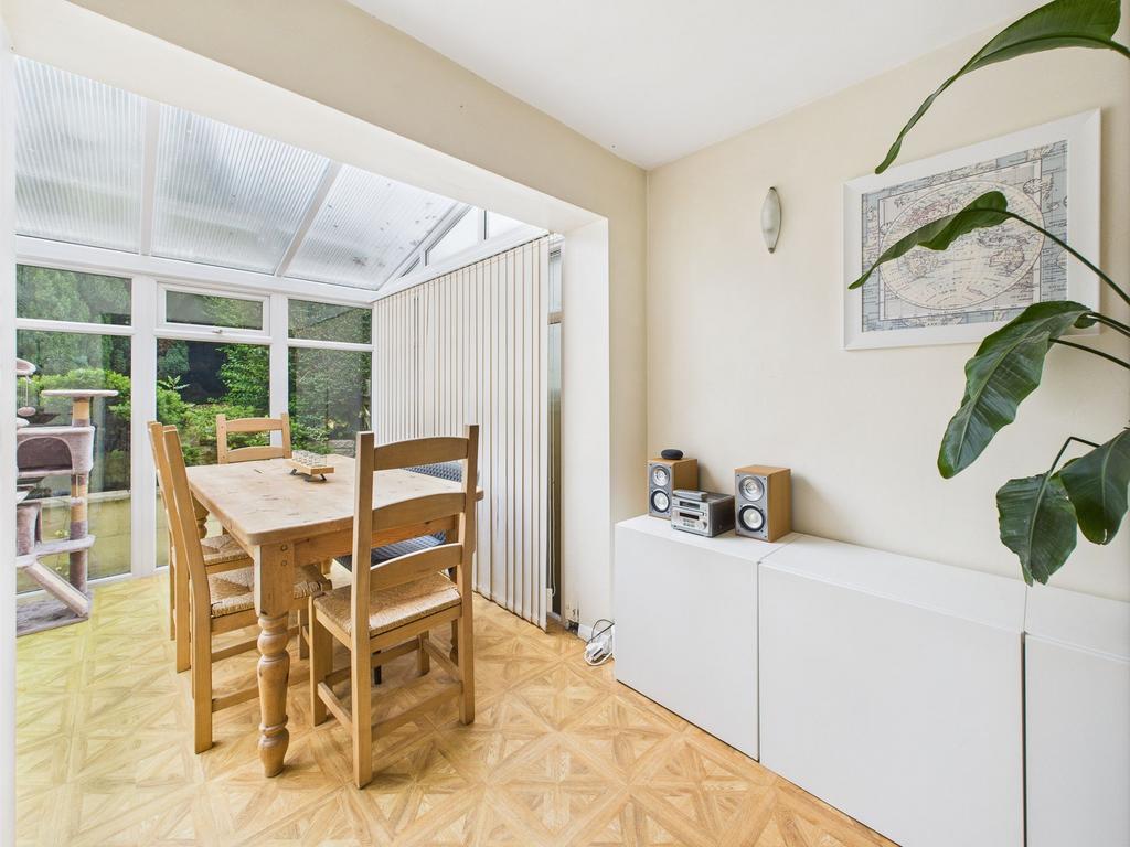 Breakfast Room /Conservatory