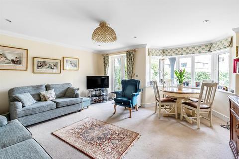 2 bedroom apartment for sale, BURNHAMS ROAD, LITTLE BOOKHAM, KT23