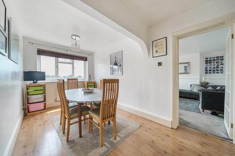 2 bedroom apartment for sale, Pollards, Maple Cross, Rickmansworth
