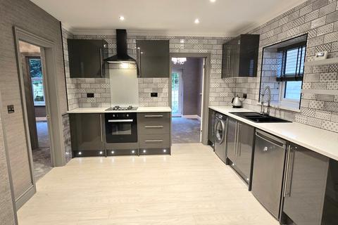 3 bedroom apartment for sale, Cantelupe Road, Bexhill-on-Sea, TN40