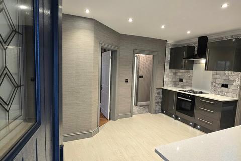 3 bedroom apartment for sale, Cantelupe Road, Bexhill-on-Sea, TN40