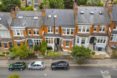 undefined, 32 Woodland Rise, Muswell Hill N10