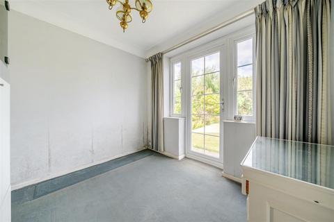 undefined, Manor Way, Aldwick