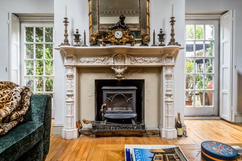 undefined, Church Street, Weybridge, Surrey, KT13