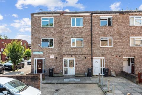2 Cromford Path, London, E5 0TG