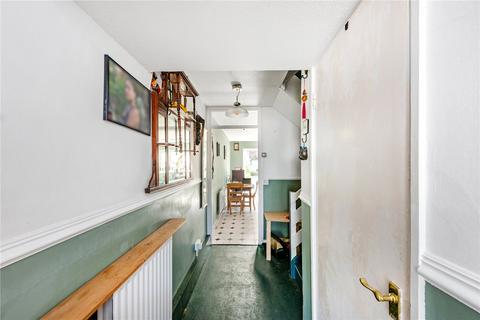 2 Cromford Path, London, E5 0TG