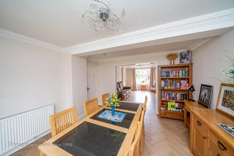 3 Hillside Drive, Little Haywood, Stafford, ST18 0NN