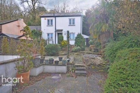 undefined, Belmont Hill, Newport