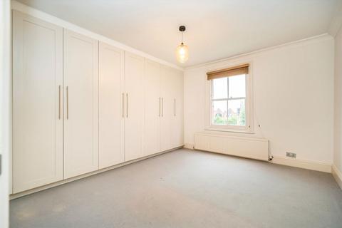 2 bedroom flat for sale, Cromwell Avenue, London N6