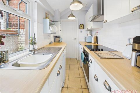 21 Bernard Road, Wrexham, LL13 8EL