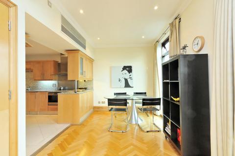 2 bedroom flat for sale, Belvedere Road, London SE1