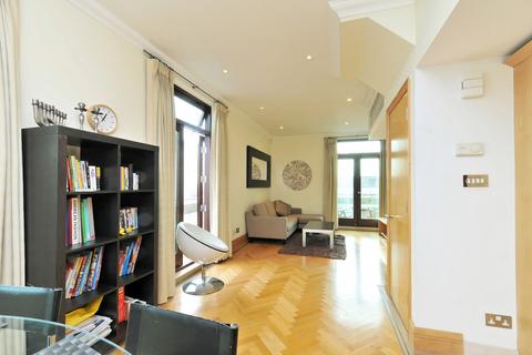 2 bedroom flat for sale, Belvedere Road, London SE1