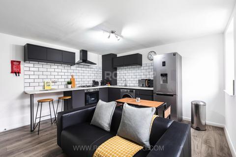 2 bedroom house to rent, Queens Road, Leeds LS6