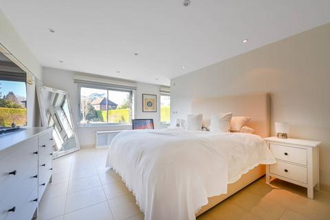 undefined, Meads Road, Boxgrove, Guildford, GU1