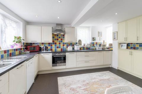 undefined, Baccara Grove, Milton Keynes MK2
