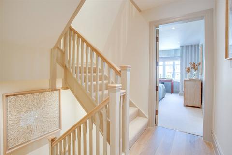 4 Beechwood Drive, Marlow, SL7 2DJ