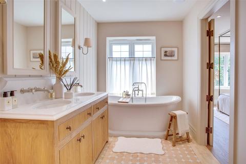 4 Beechwood Drive, Marlow, SL7 2DJ