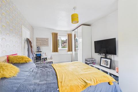 30 Beaumont Crescent, Sheffield, S2 1SA