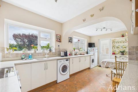 4 bedroom semi-detached house for sale, Highfield Road, CM1