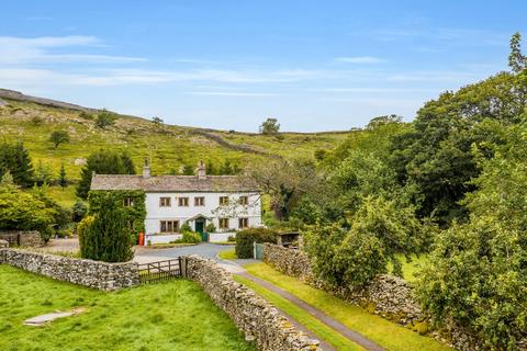 5 bedroom detached house for sale, The White House, Austwick, LA2 8DG
