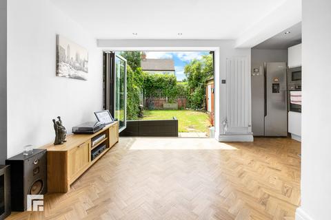 3 bedroom semi-detached house for sale, Avondale Crescent, Grangetown , Cardiff