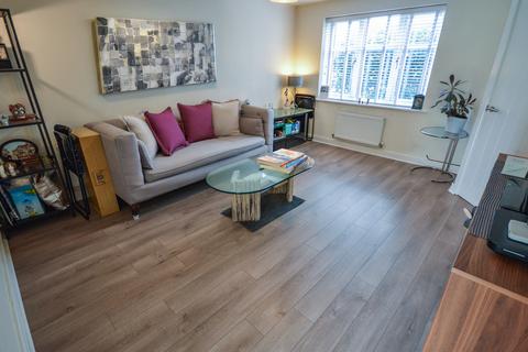 3 bedroom end of terrace house for sale, Woodfield Road, WA14 4ET