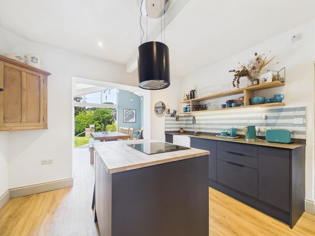 CAM03810 G0-PR0354-STILL030.jpg