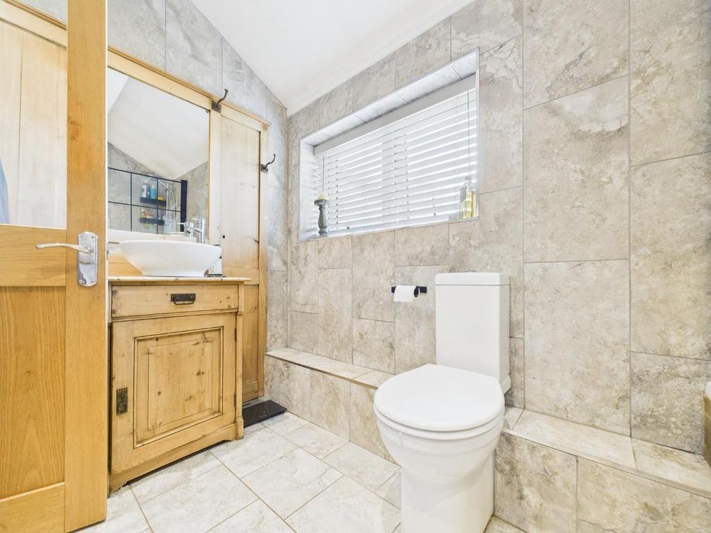 CAM03810 G0-PR0354-STILL025.jpg