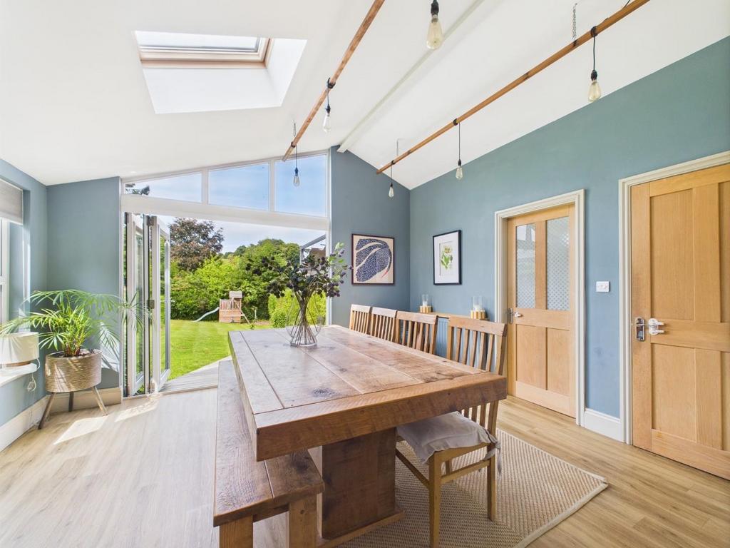 CAM03810 G0-PR0354-STILL034.jpg