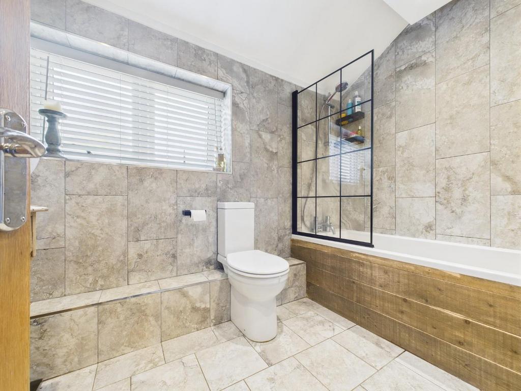 CAM03810 G0-PR0354-STILL026.jpg