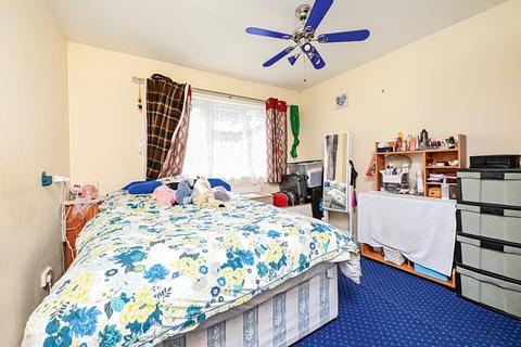 undefined, Hearsey Gardens, Camberley GU17