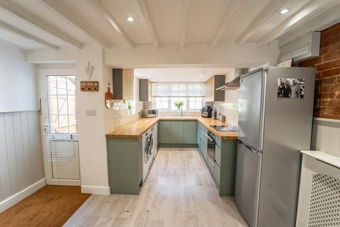 2 bedroom terraced house for sale, Lamberhurst, Tunbridge Wells
