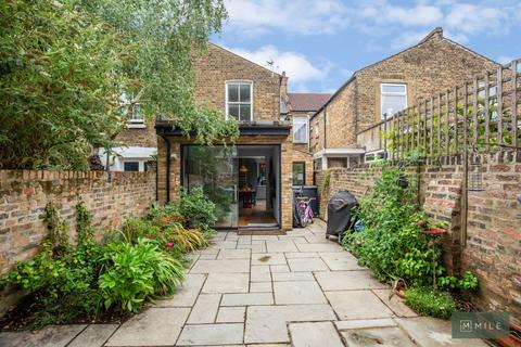 2 bedroom apartment for sale, Buchanan Gardens, Kensal Rise NW10