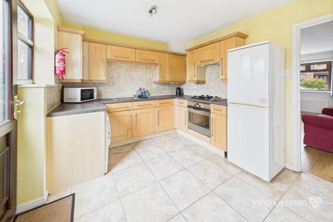 3 bedroom end of terrace house for sale, Newbon Close, Loughborough