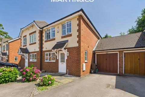 3 bedroom semi-detached house for sale, Green Lane, Winnersh