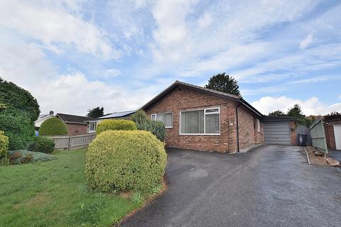 3 bedroom detached bungalow for sale, Silver Street, Barton