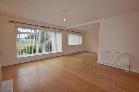 3 bedroom detached bungalow for sale, Silver Street, Barton