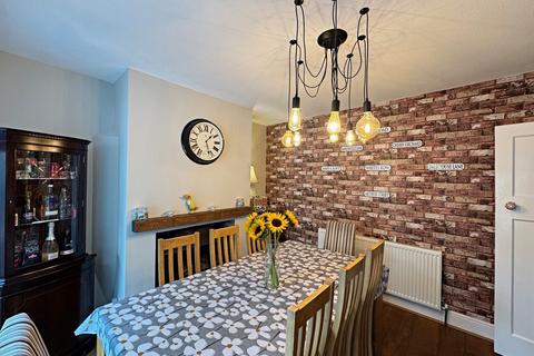 4 bedroom semi-detached house for sale, Arthur Street, Kenilworth