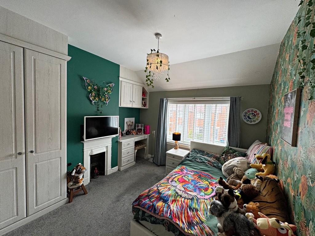 Bedroom (2)
