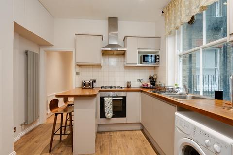 2 bedroom flat to rent, Cleveland Mansions, Widley Road, London