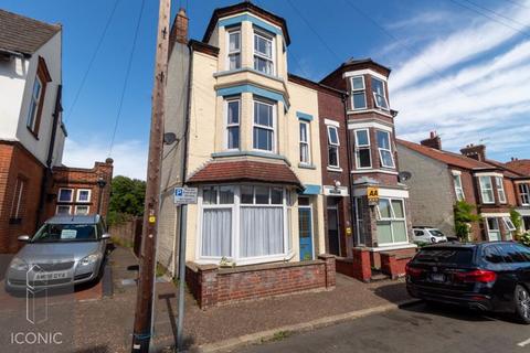 2 bedroom apartment for sale, St. Peters Road, Sheringham