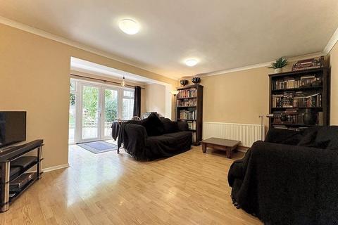 undefined, Kingham Close, LOWER GORNAL, DY3 2PH