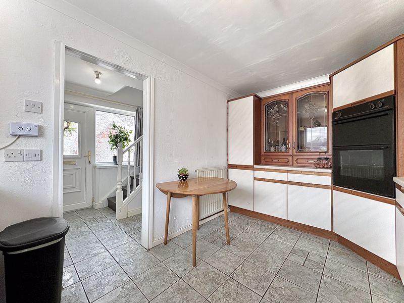 Dining kitchen