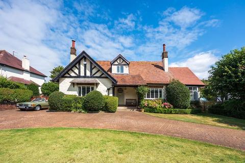 undefined, Golf Open 2026 - Waterloo Road, Hillside - Sleeps 8