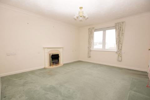 1 bedroom retirement property for sale, Robinson Court, Lee-On-The-Solent, PO13