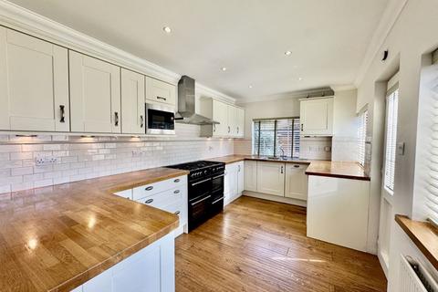 3 bedroom semi-detached house for sale, Horseshoe Crescent, Beaconsfield HP9