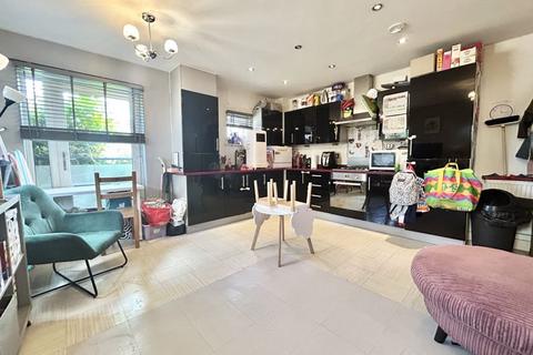 2 bedroom apartment for sale, Vauxhall Way, Dunstable